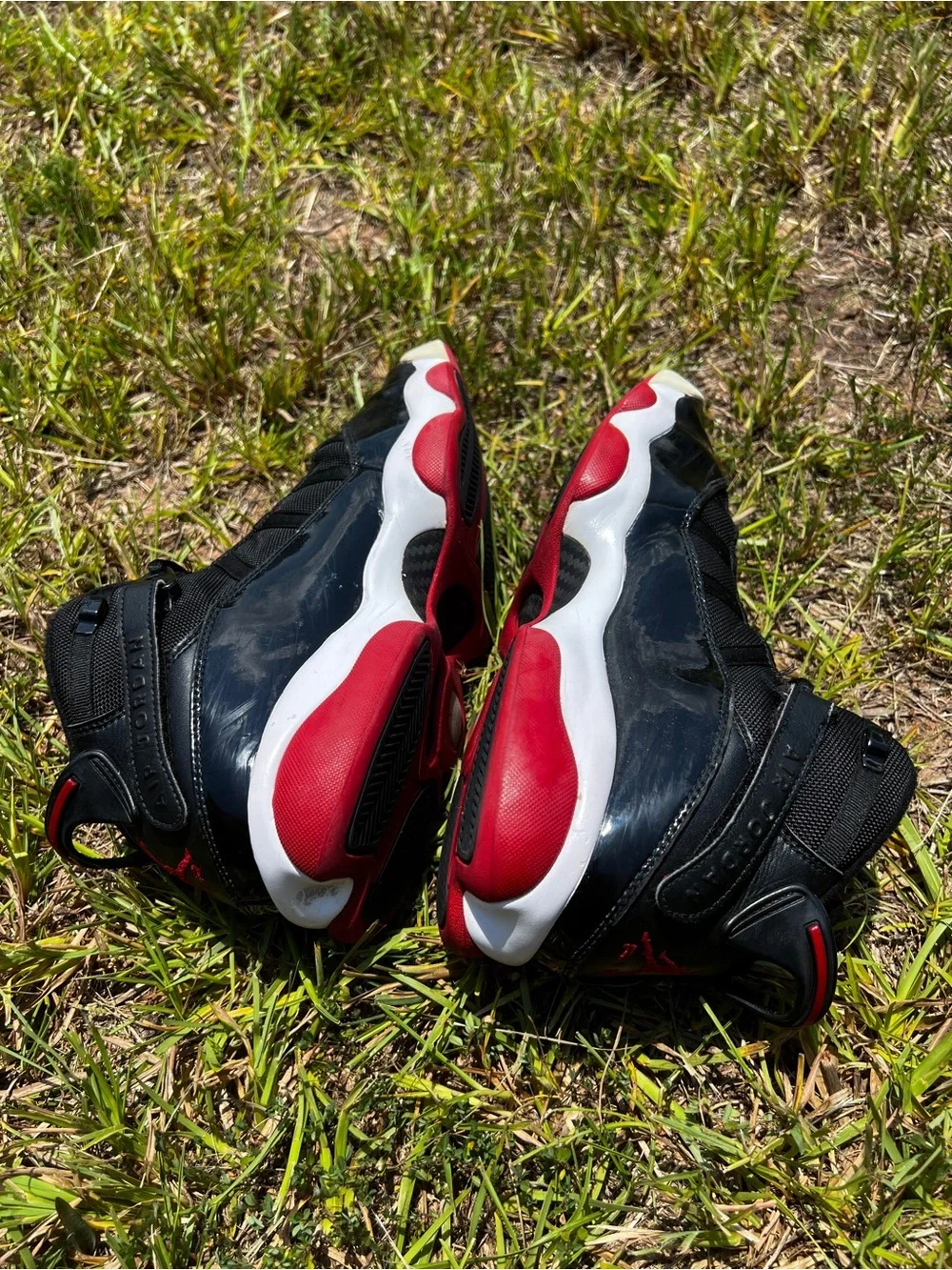 CLEAN Air Jordan size 10.5 Bred 6 Rings Red shoes